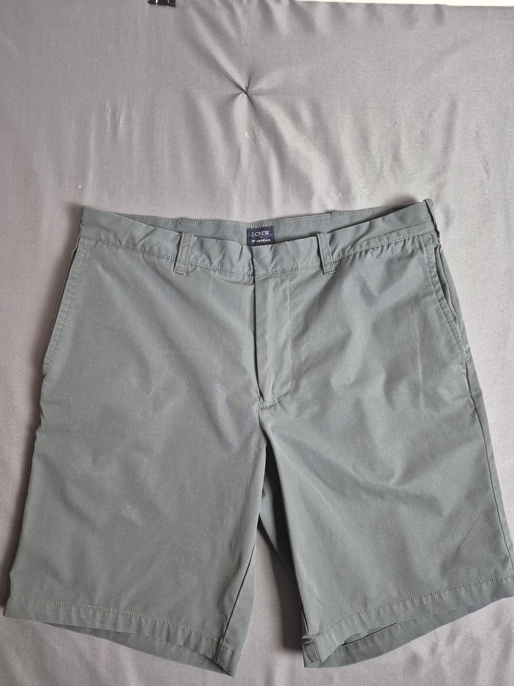 J. Crew Men’s Gray Casual Chino Shorts. Size33
